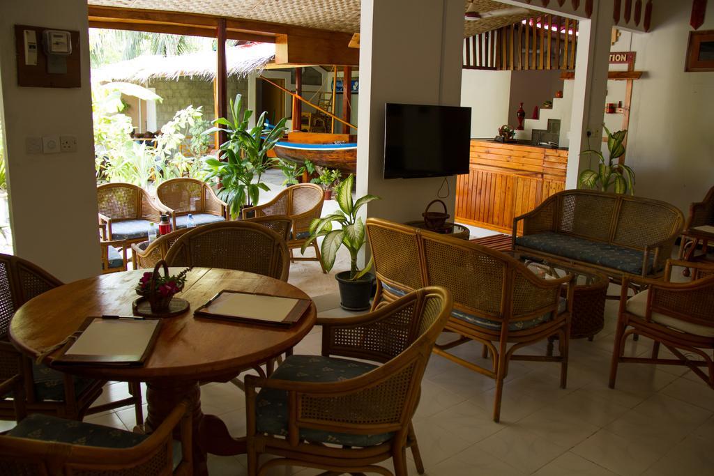 Alvi Star Inn Thulhaadhoo Zewnętrze zdjęcie