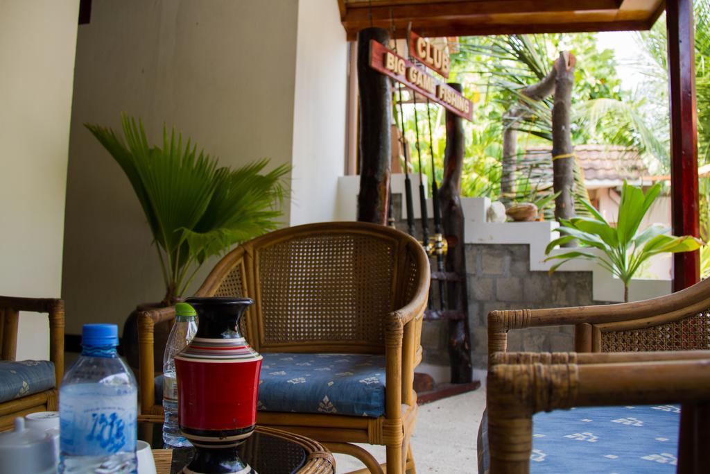 Alvi Star Inn Thulhaadhoo Zewnętrze zdjęcie