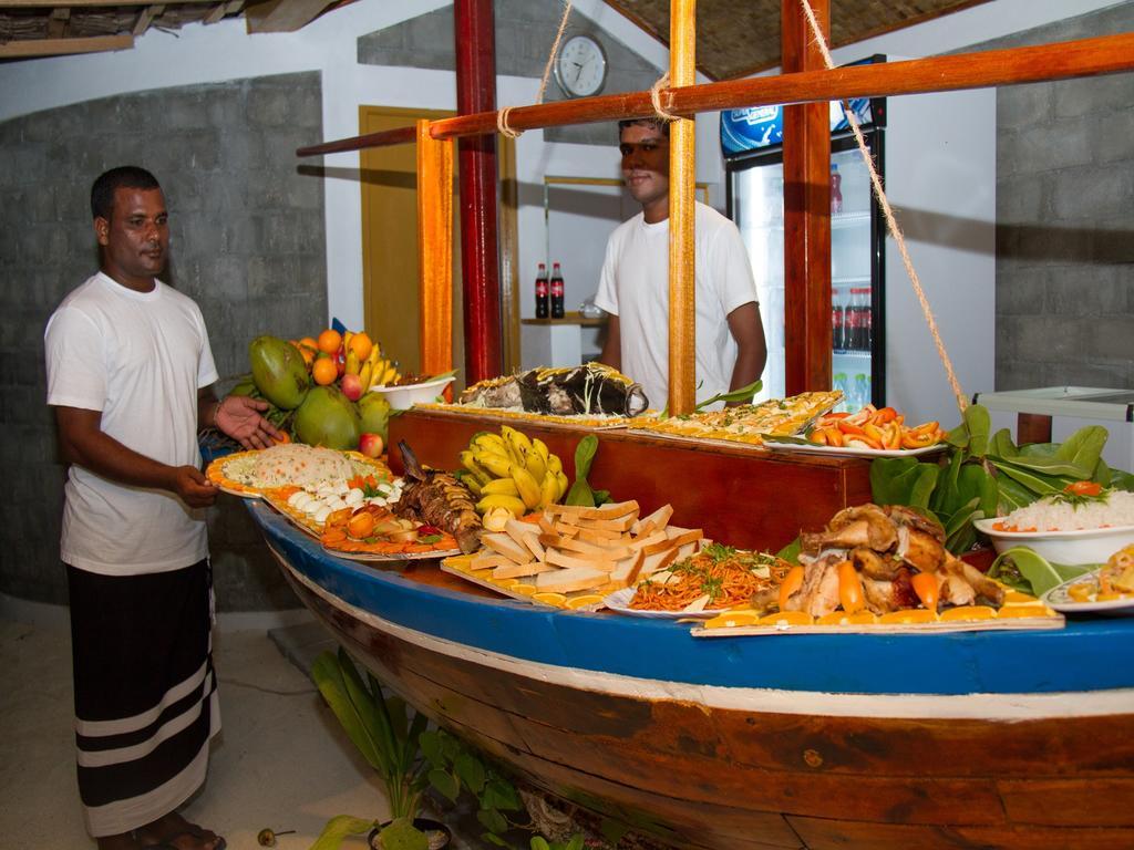 Alvi Star Inn Thulhaadhoo Zewnętrze zdjęcie