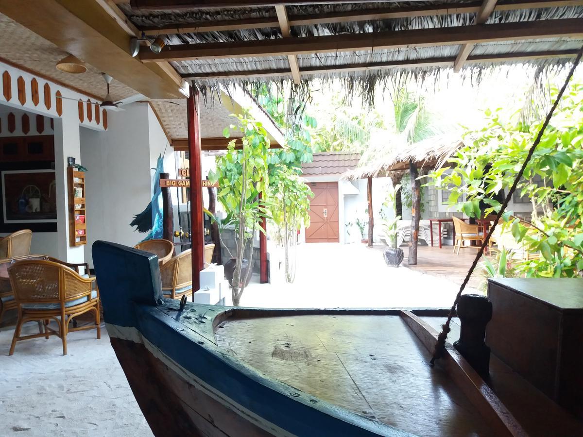 Alvi Star Inn Thulhaadhoo Zewnętrze zdjęcie