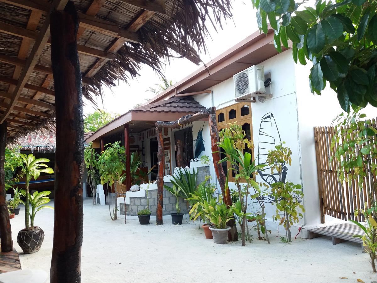 Alvi Star Inn Thulhaadhoo Zewnętrze zdjęcie