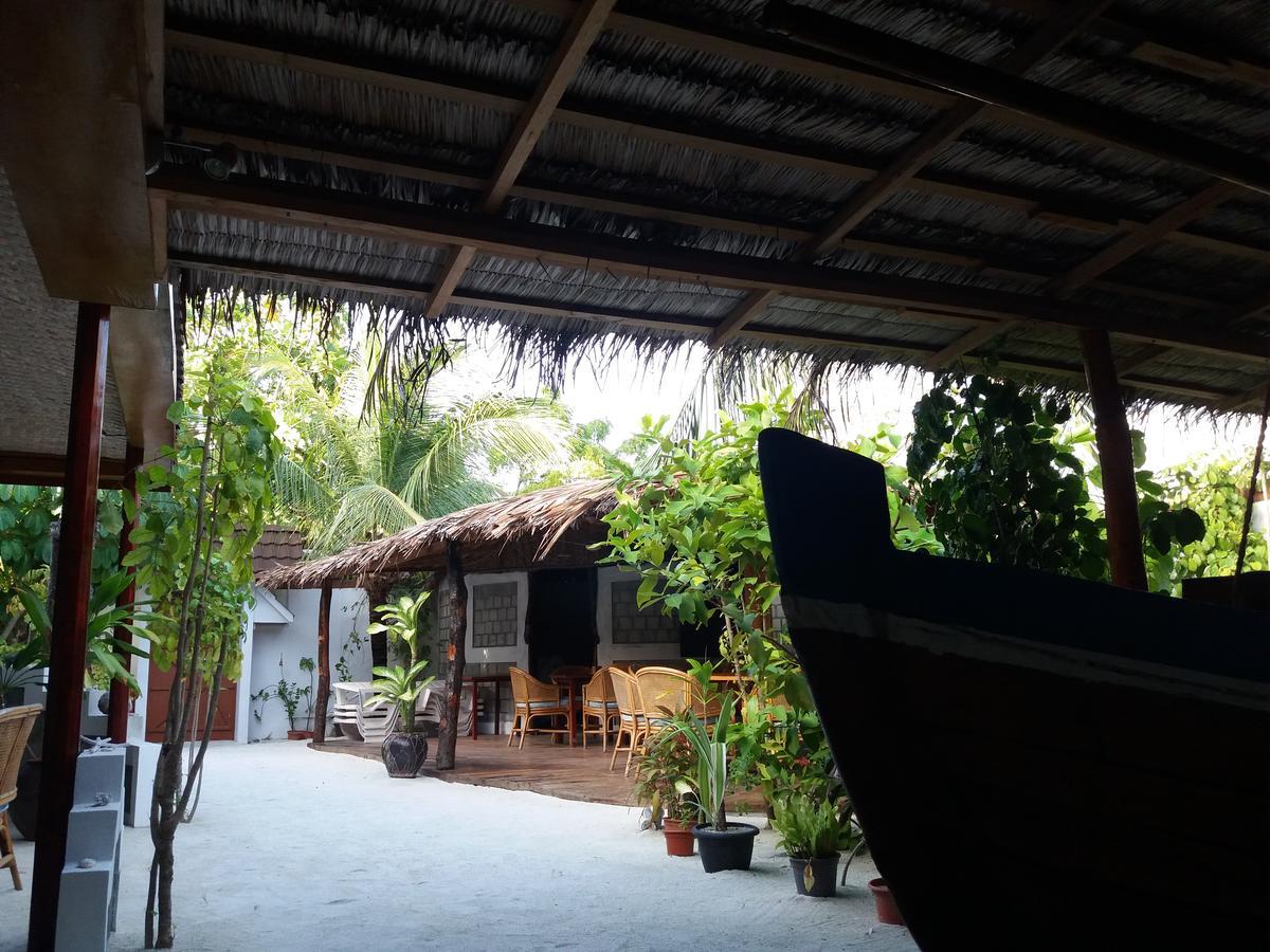 Alvi Star Inn Thulhaadhoo Zewnętrze zdjęcie