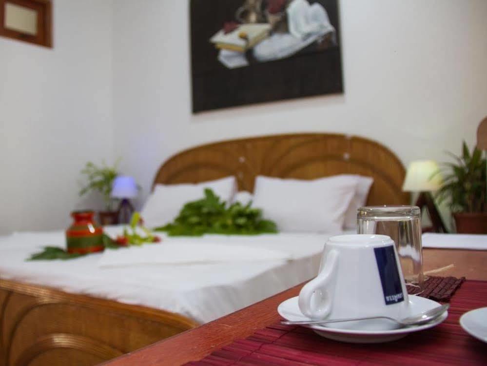 Alvi Star Inn Thulhaadhoo Zewnętrze zdjęcie